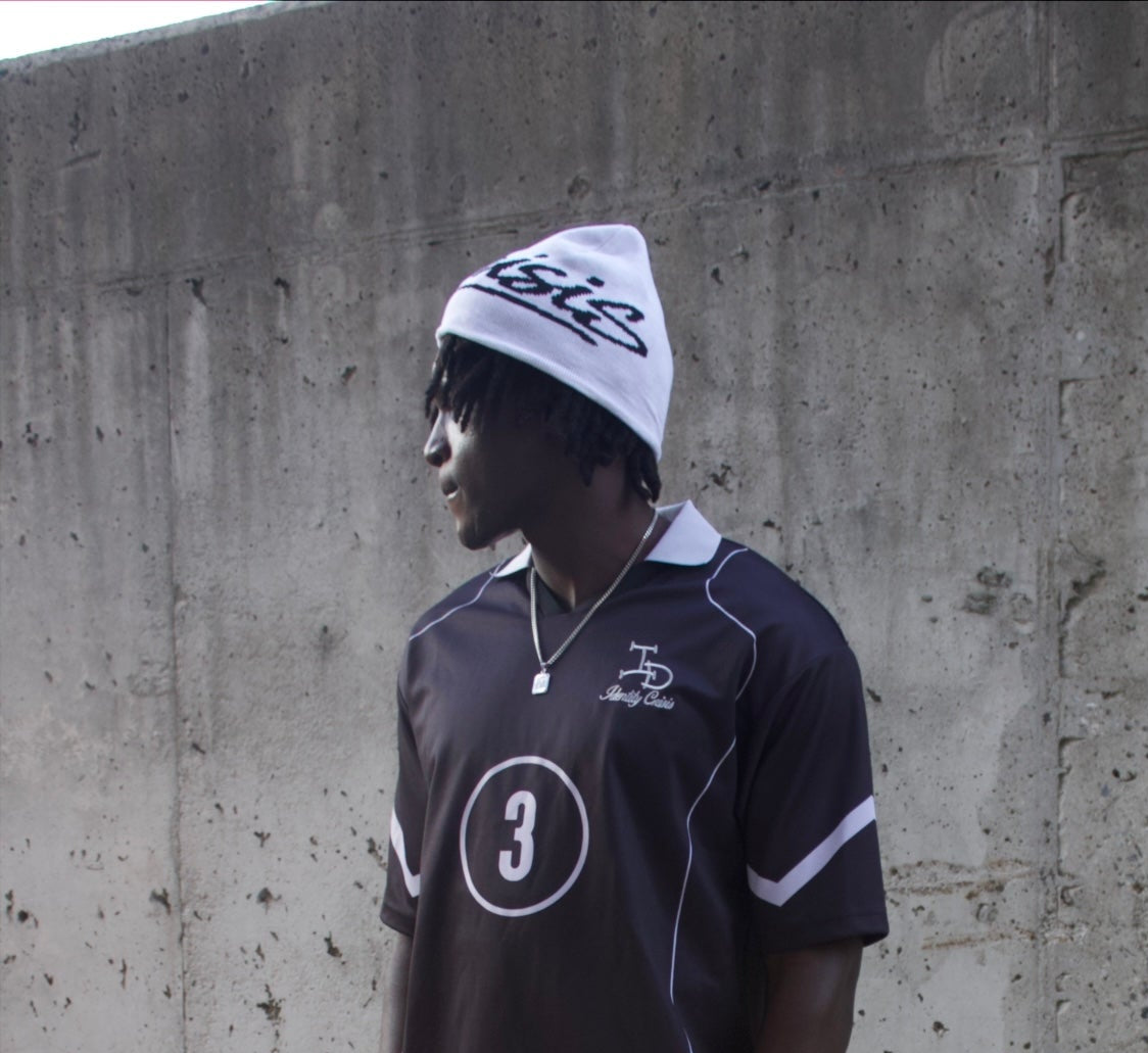 "Crisis" beanie (White)